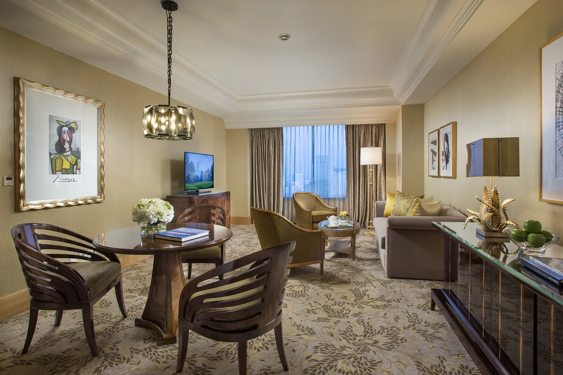 Royal Suite | The Suites at Hotel Mulia